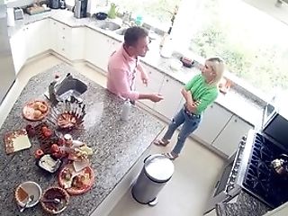 Deep Fucky-fucky On The Kitchen Table For Sweet Kiara Cole