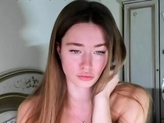 Hot Inexperienced Webcam Teenage Masturbates For Their Admirers