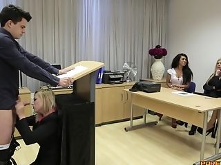 Dude Gets His Dick Sucked By A Super-naughty Nymph During The Press Conference