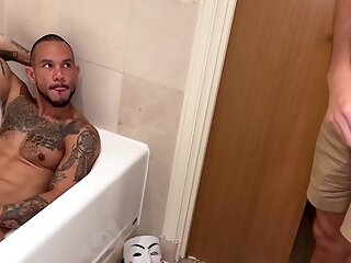 Muscular Hunk Gets His Uncircumcised Beef Whistle Sucked In The Bathtub: A Steamy Cum Shot Adventur