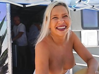 Vid Of Kinky Blonde Wifey Kacey Flashing Her Puss And Funbags