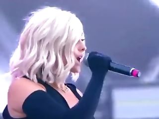 Lengthy Satin Gloves Bebe Rexha - The Way I Are (live @ Europa Plus 2017)